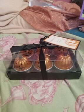 New In Box Halloween Jack O Lantern Tea Light Candles (6 Pieces)